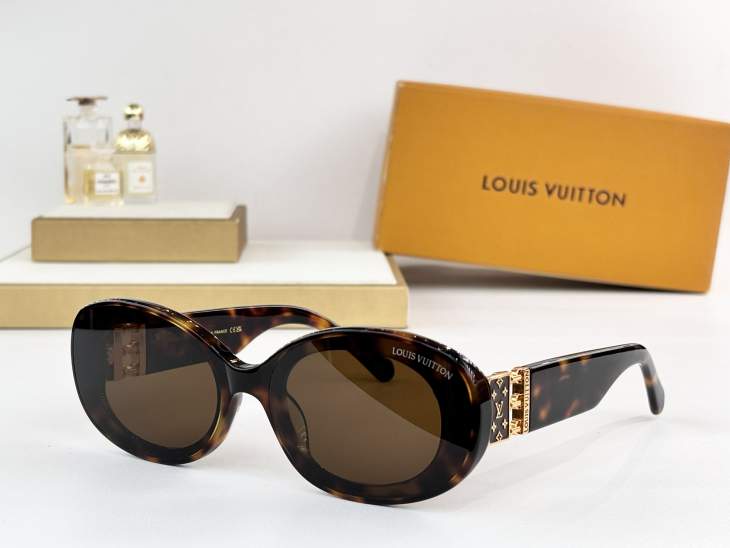Picture of Louis Vuitton Sunglasses _SKUfw76324529fw